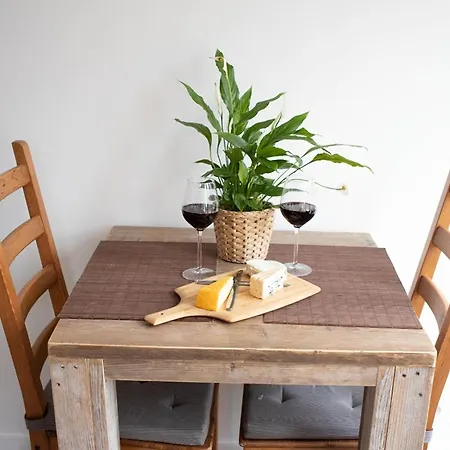 Tiny In Oirschot Next To Forest Vakantiehuis *