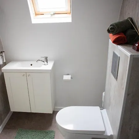 Tiny In Oirschot Next To Forest Vakantiehuis Haghorst